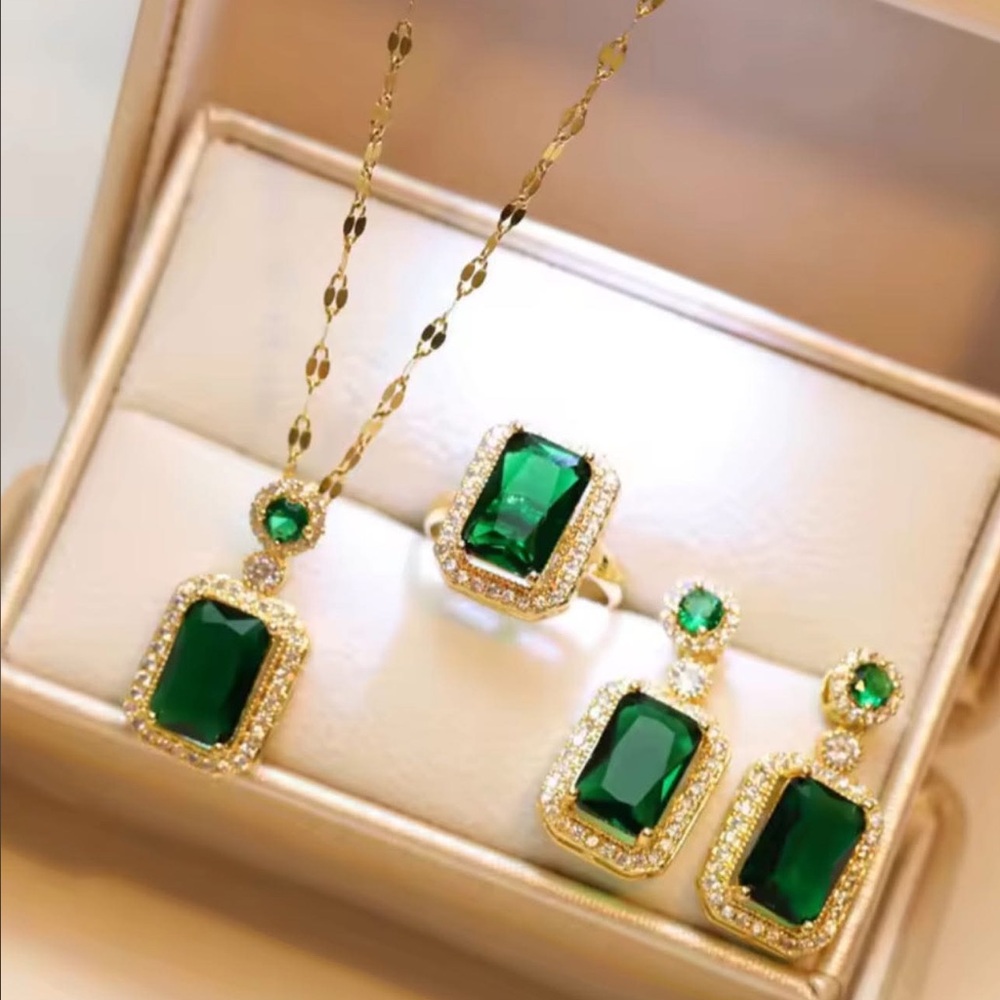 4PCS Sets Exquisite Quadrate Rhinestone Necklace Earrings Ring